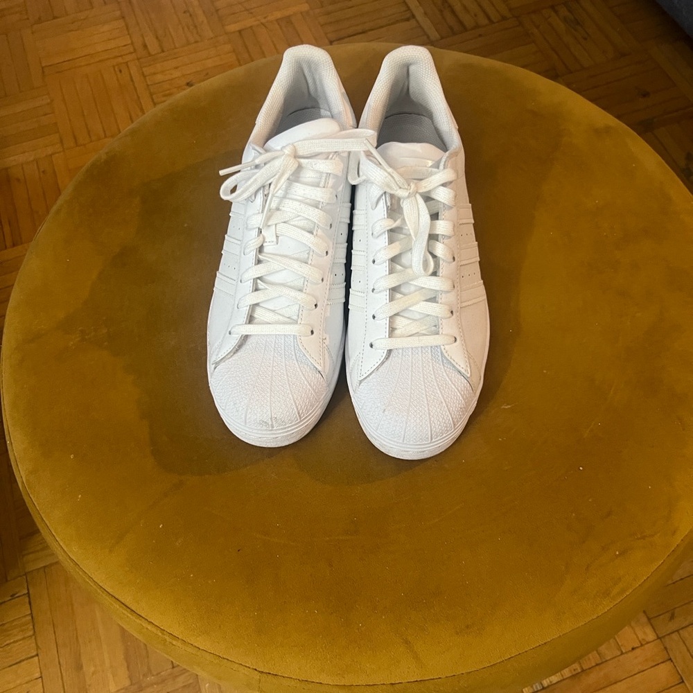 Men’s White Adidas Sneakers size 10